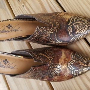 Patricia Nash mules